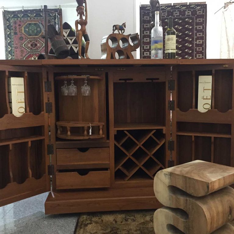 Mango Wood Bar & Wine open.lu