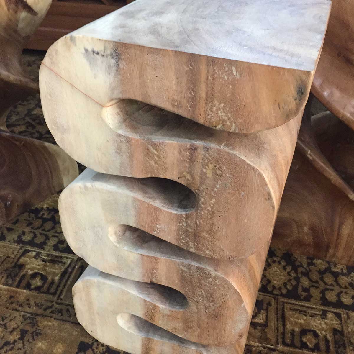 Swerve Twist End Table swerve1