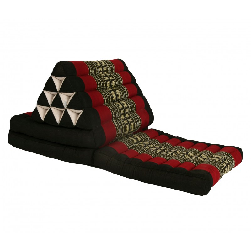 thai-three-fold-triangular-cushion-black-and-red (1)