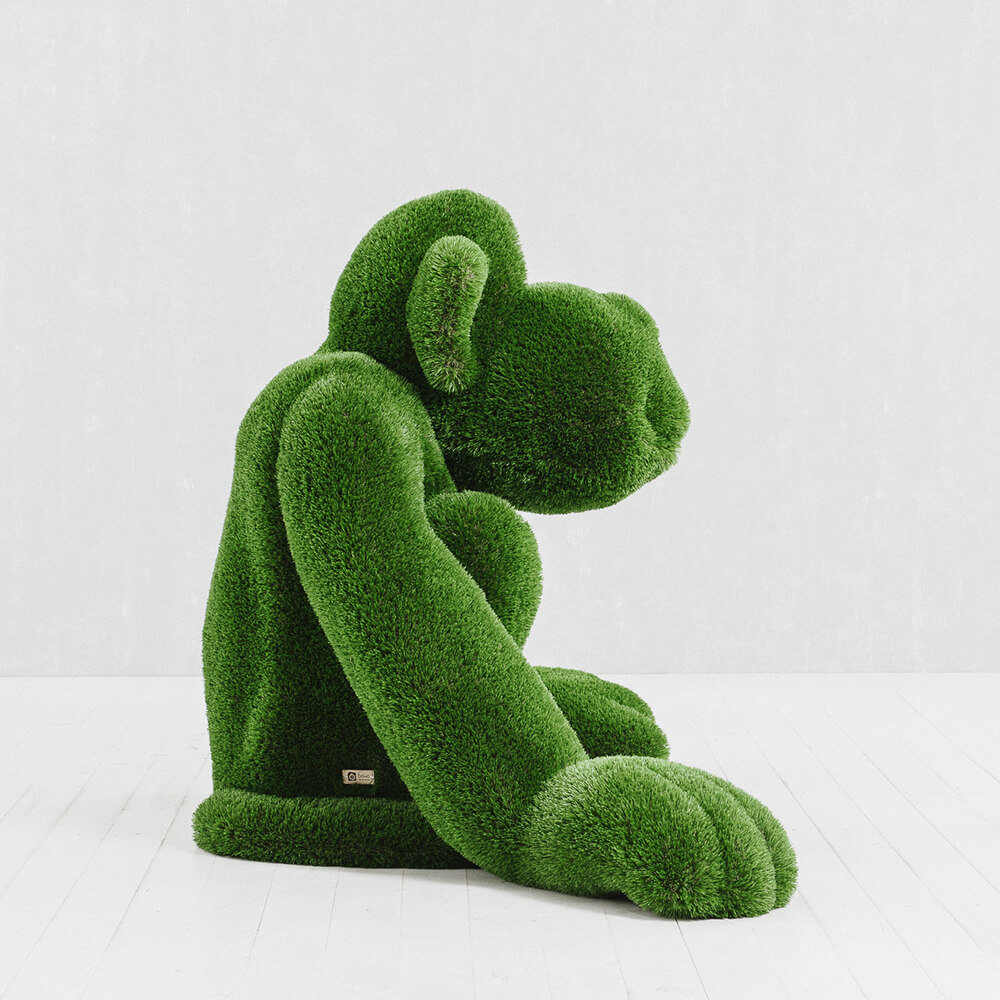 gartenfigur-affe-sitzend-topiary-gfk-kunstrasen-louie_3
