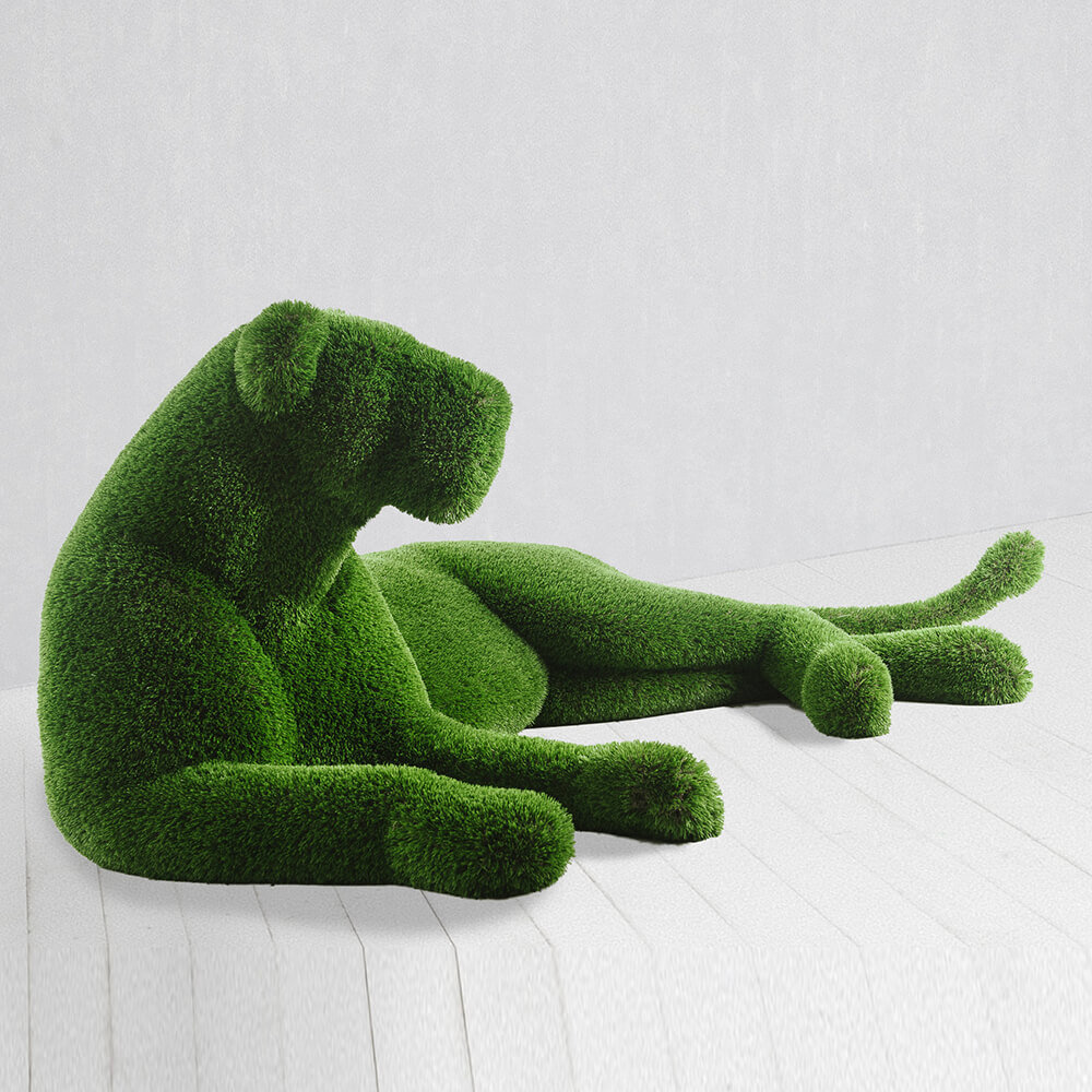 gartenfigur-loewin-liegend-formschnitt-aus-gfk-kunstrasen-sarabi_4