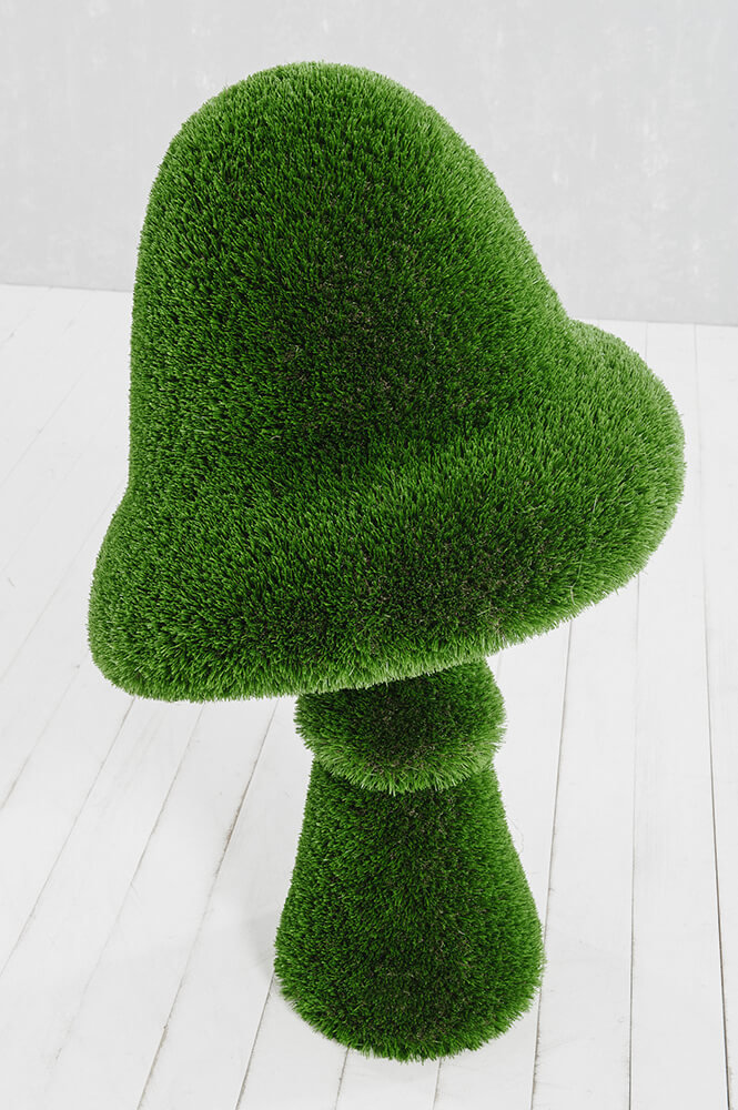 grosse-gartenfigur-pilz-gfk-kunstrasen-topiary-felino_9