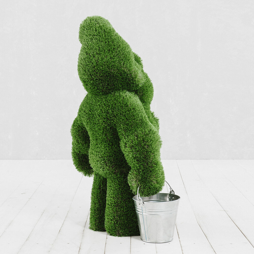 grosser-gartenzwerg-aus-gfk-kunstrasen-topiary-emerich_3