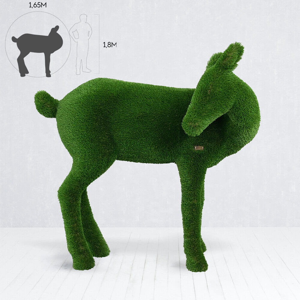 hirschkuh-gartenfigur-aus-gfk-kunstrasen-topiary-hendrina