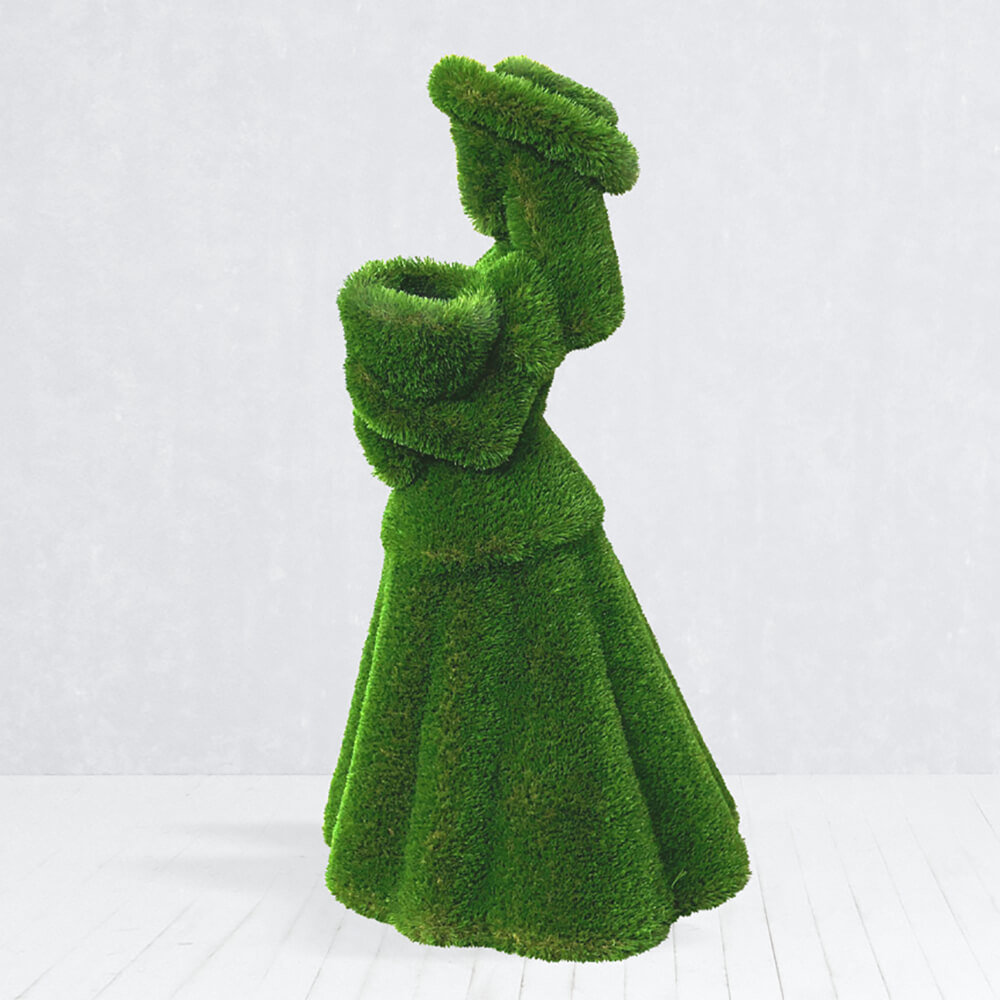 lebensgrosse-gartenfigur-maedchen-mit-blumen-topiary-daike_3