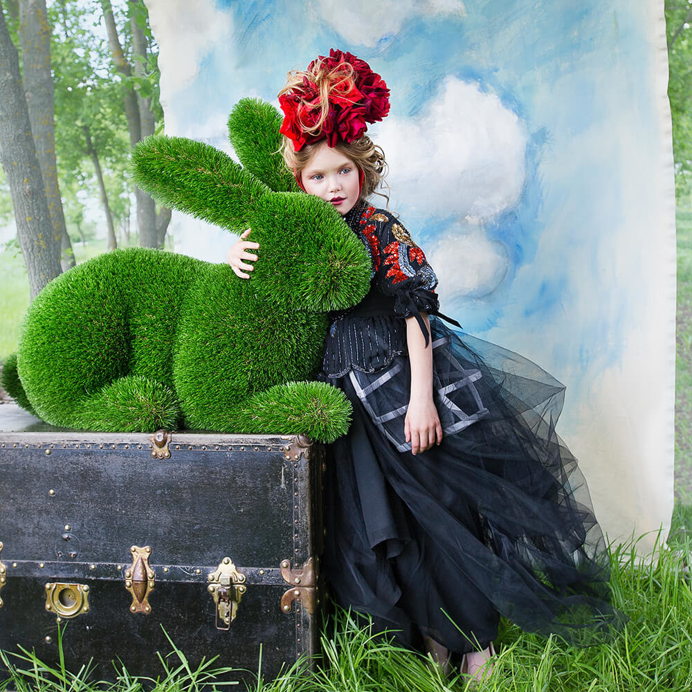 liegender-hase-als-gartenfigur-topiary-kunststoff-hilka_6