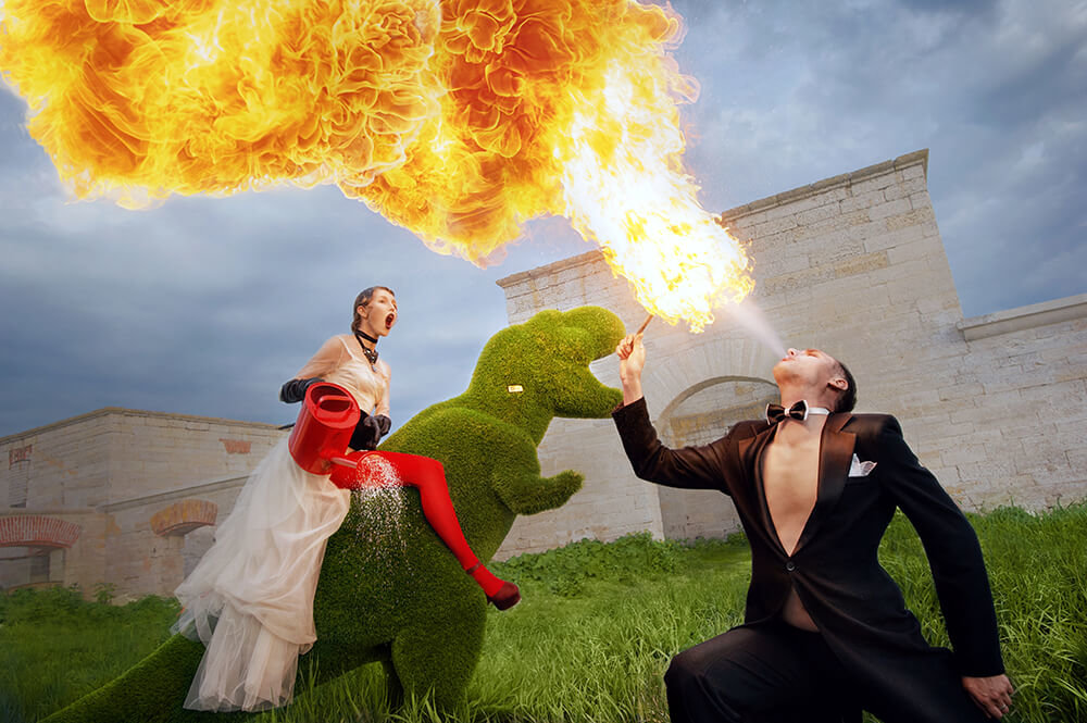 riesige-t-rex-garten-skulptur-topiary-gfk-kunstrasen-scharfzahn_9