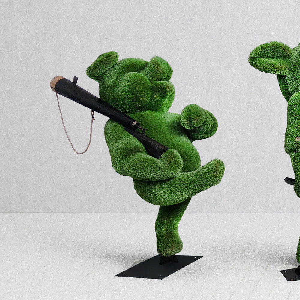 topiary-gartenfigur-schweinchen-aus-metall-gfk-kunstrasen-3-kleine-schweinchen_3